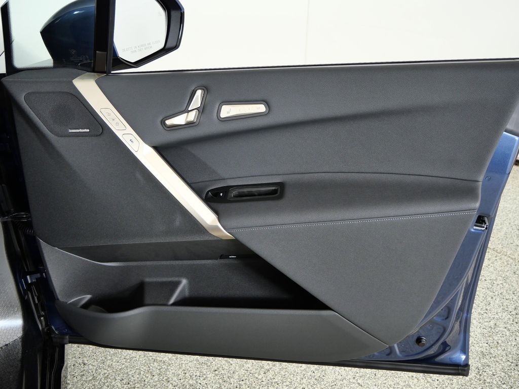 Thumbnail: 2026 BMW iX - 20