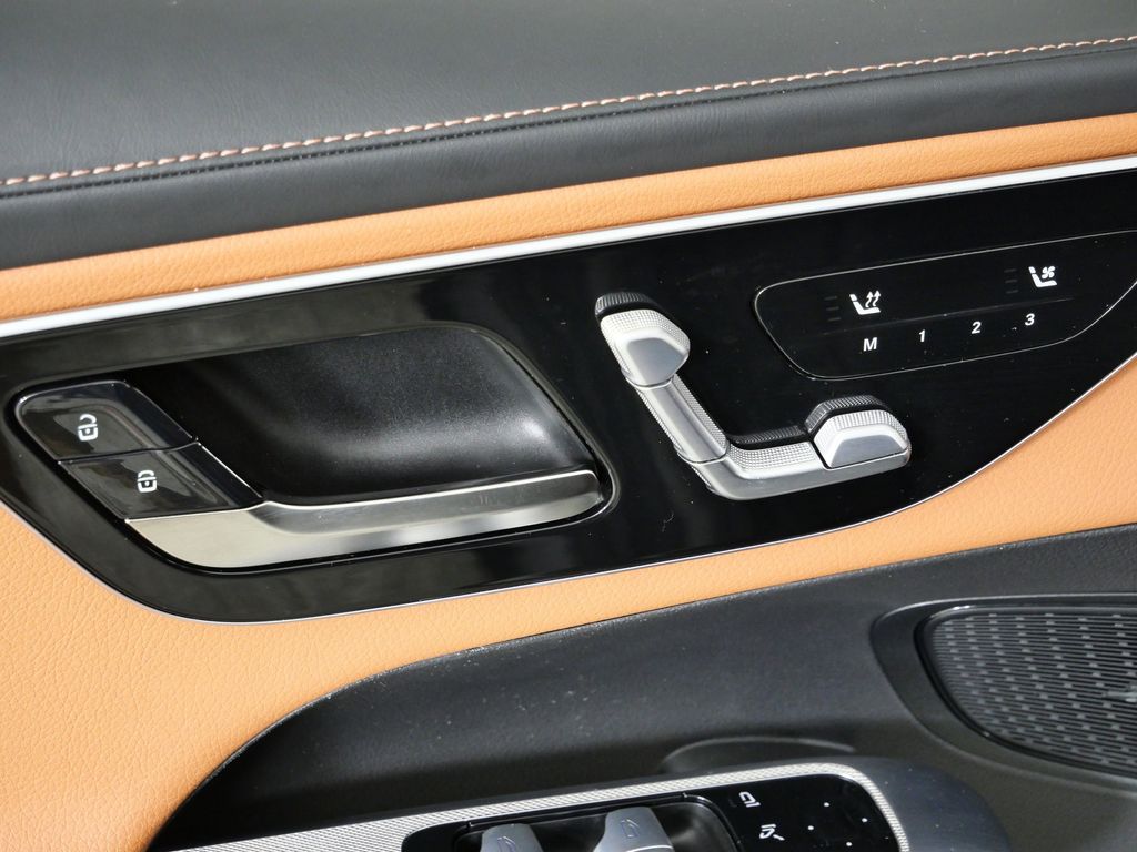 Thumbnail: 2024 Mercedes-Benz GLC - 37