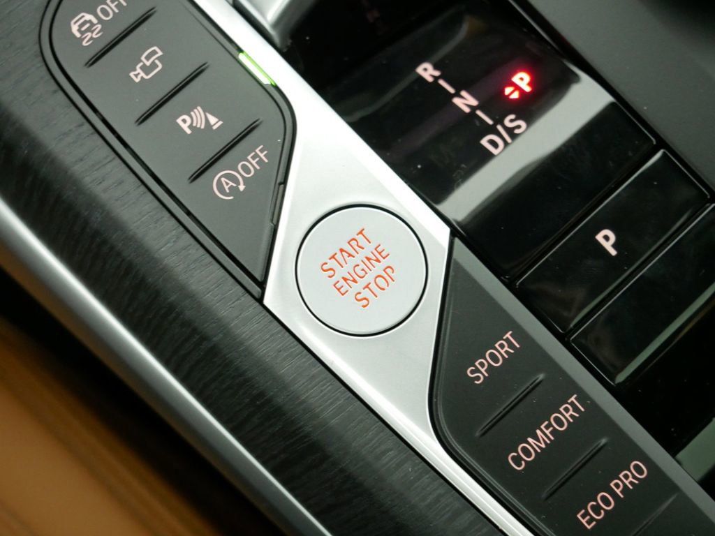 Thumbnail: 2025 BMW 4 Series - 50