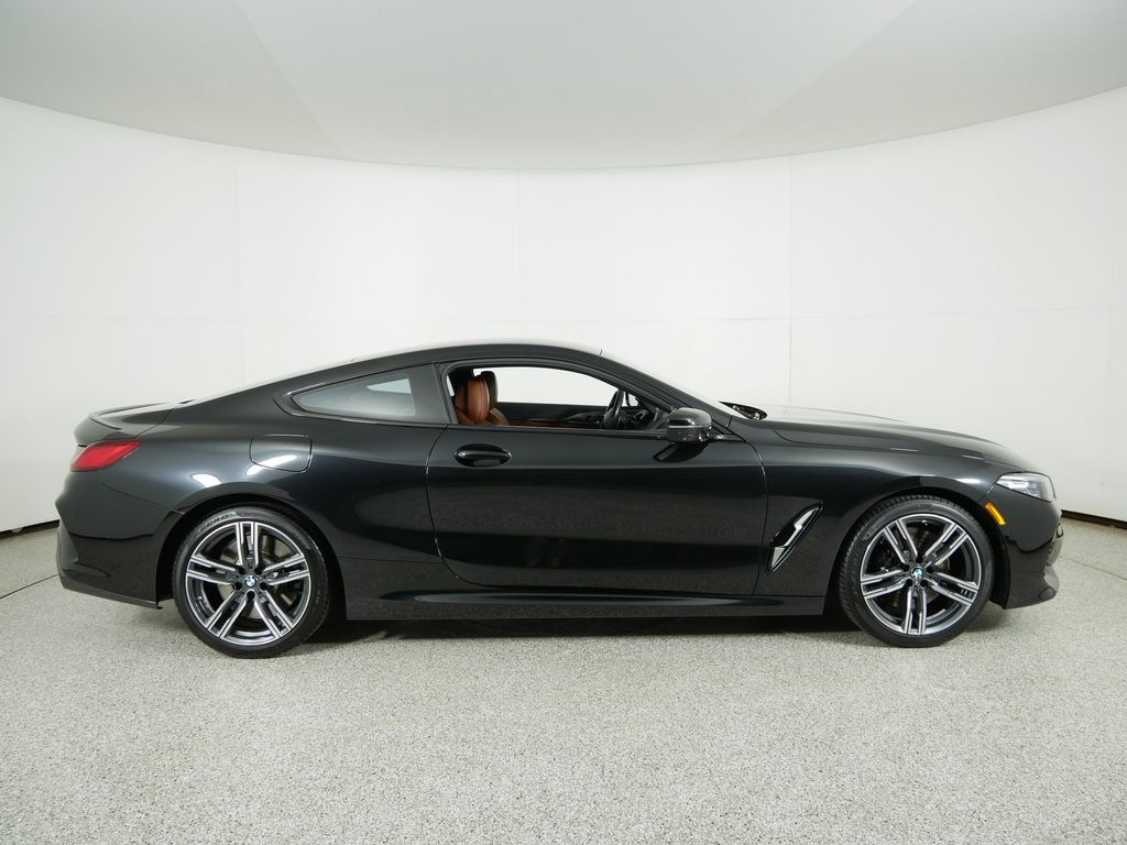 Thumbnail: 2022 BMW 8 Series - 9