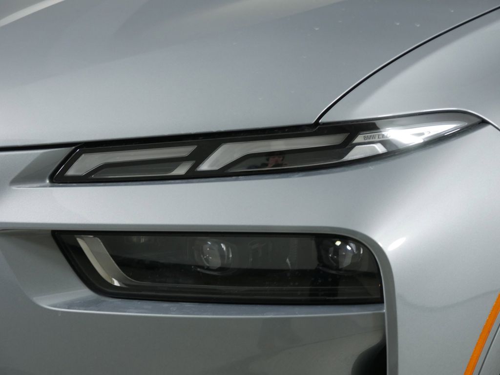 2025 BMW X7 xDrive40i 17