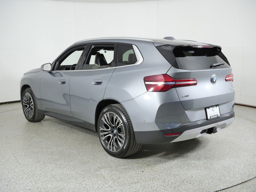 Thumbnail: 2025 BMW X3 - 17