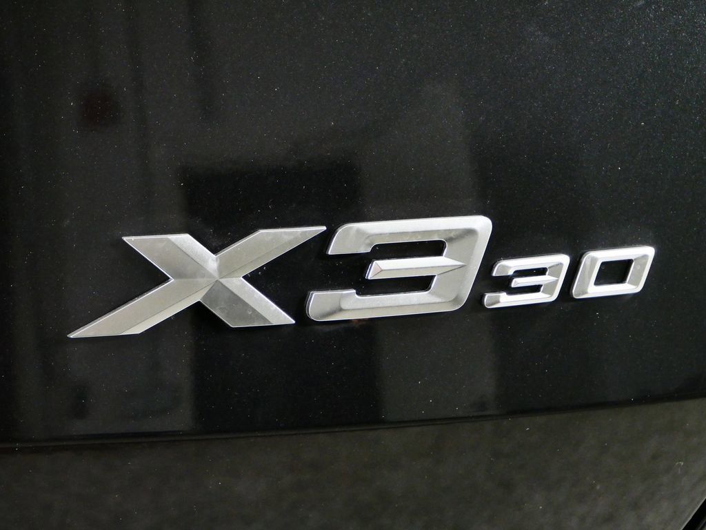 Thumbnail: 2025 BMW X3 - 12