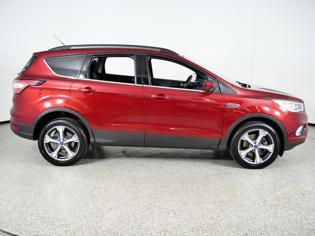 Thumbnail: 2017 Ford Escape - 9