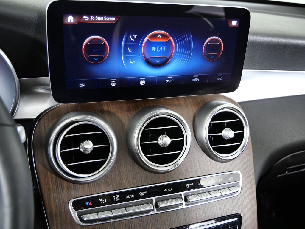 Thumbnail: 2021 Mercedes-Benz GLC - 45