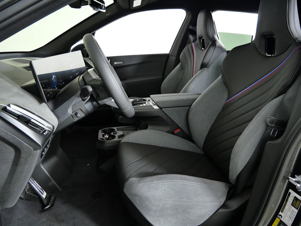 Thumbnail: 2026 BMW iX - 34