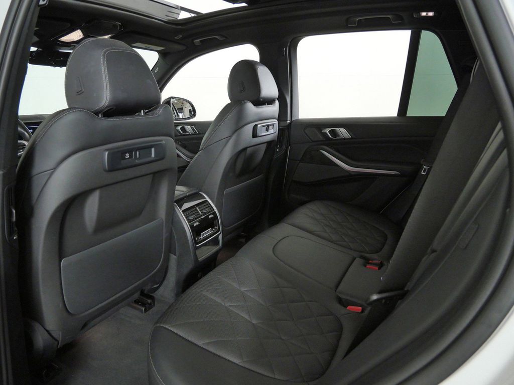 Thumbnail: 2023 BMW X5 - 36