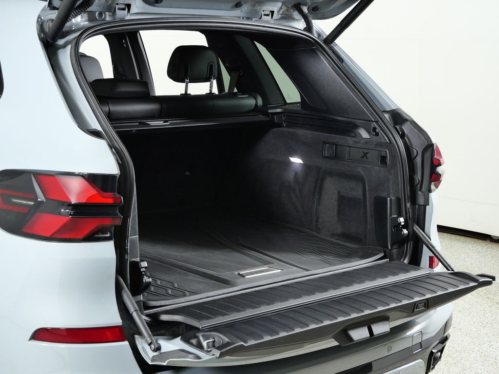 Thumbnail: 2024 BMW X5 - 34