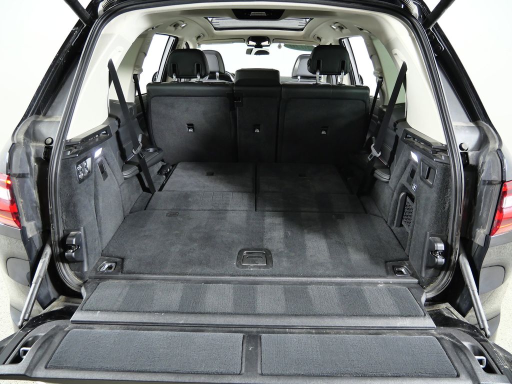 Thumbnail: 2020 BMW X7 - 28
