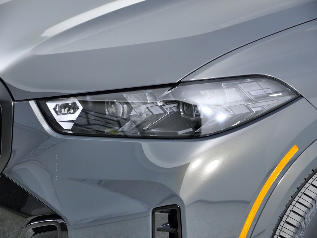 Thumbnail: 2026 BMW X5 - 3