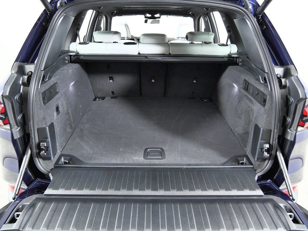 Thumbnail: 2026 BMW X5 - 30