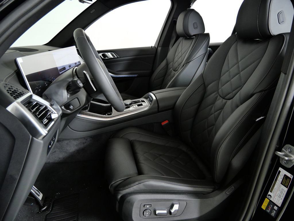 Thumbnail: 2026 BMW X5 - 38