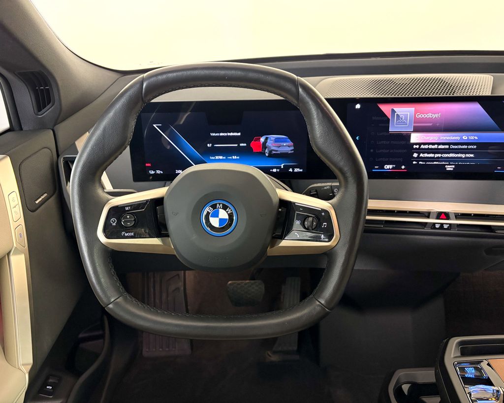 Thumbnail: 2023 BMW iX - 9