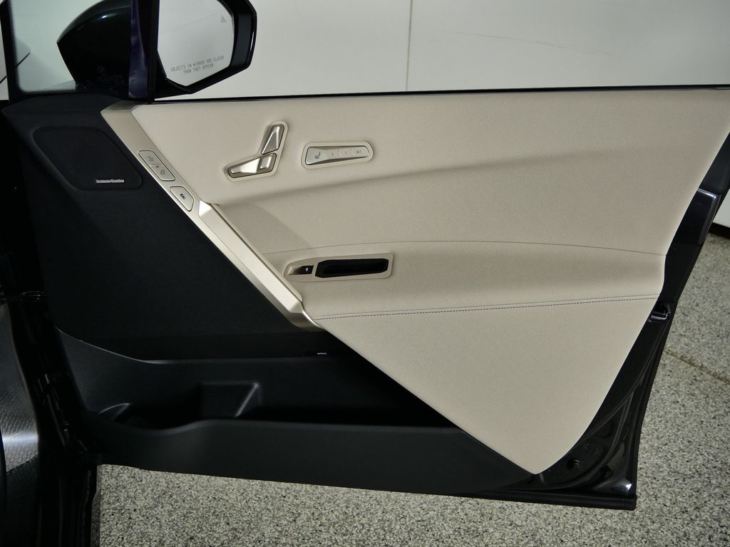 Thumbnail: 2026 BMW iX - 20