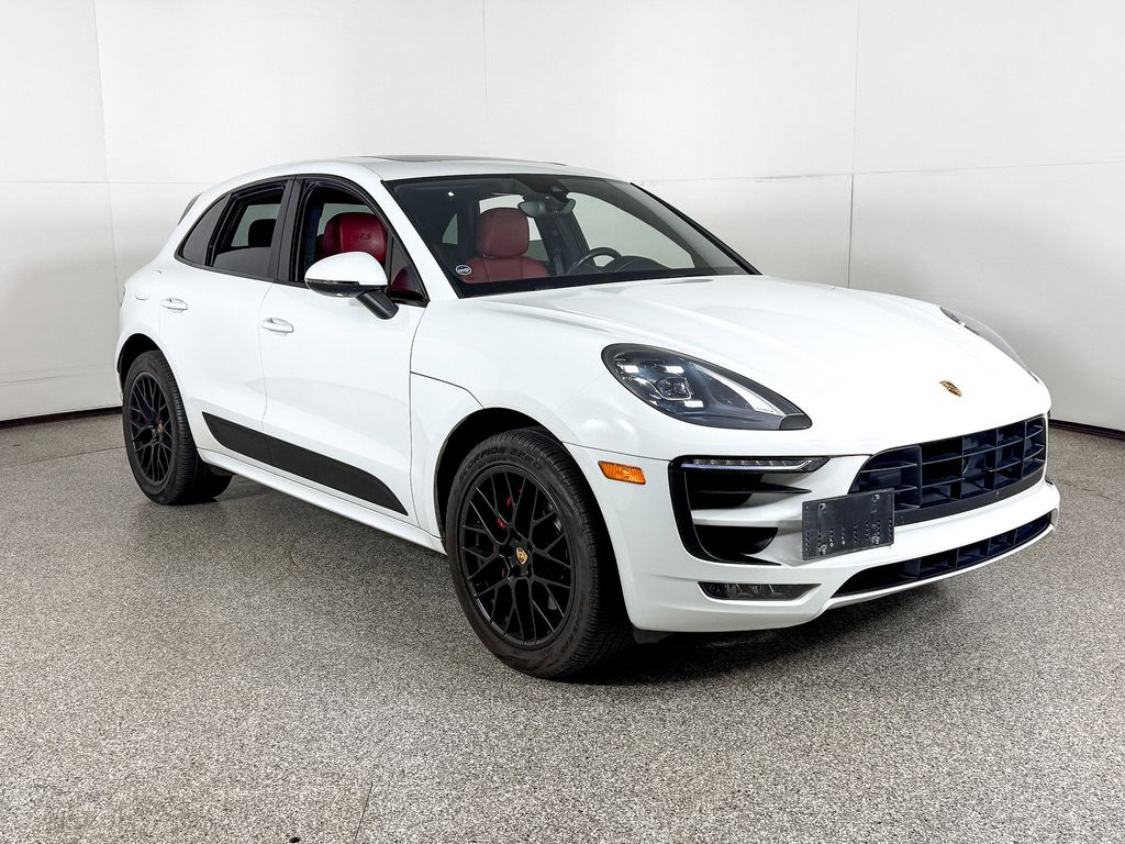 Thumbnail: 2017 Porsche Macan - 4