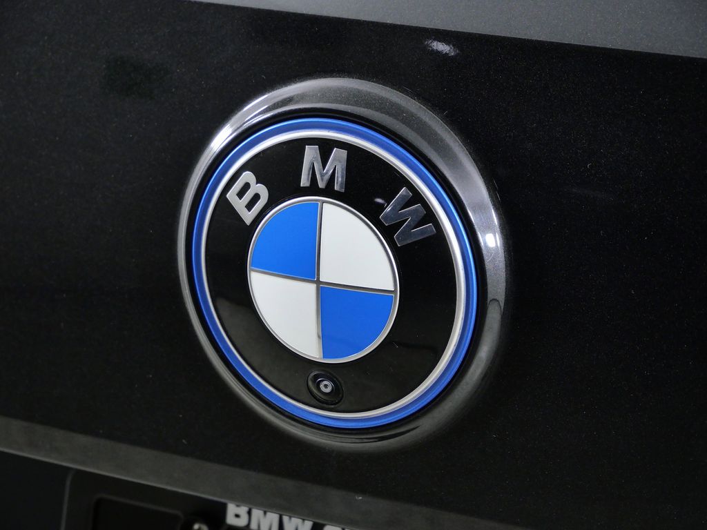 Thumbnail: 2025 BMW iX - 14