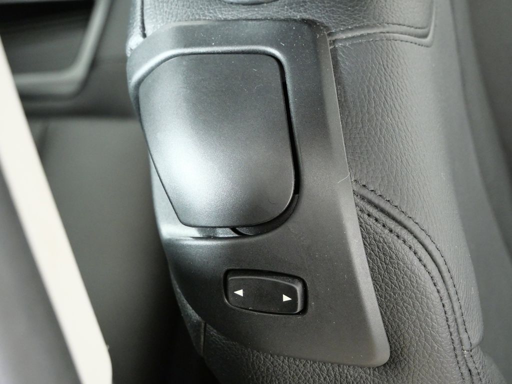 Thumbnail: 2015 BMW 2 Series - 24