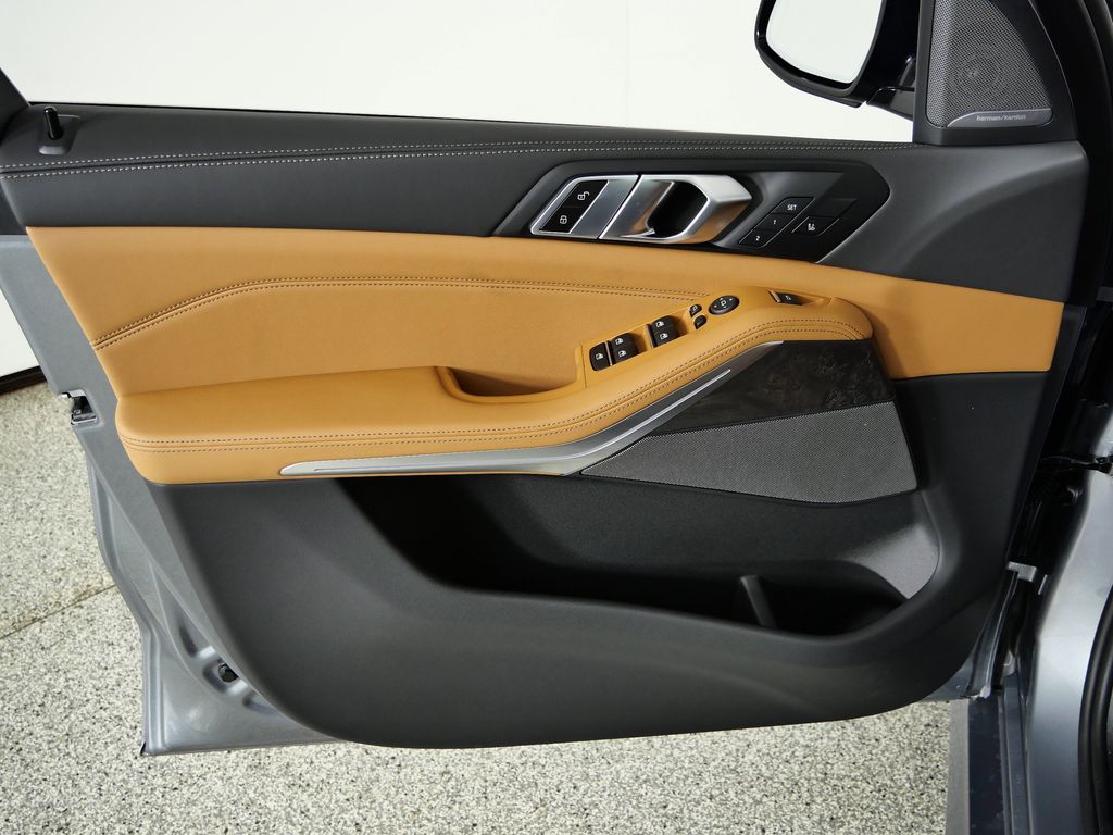 Thumbnail: 2026 BMW X5 - 34