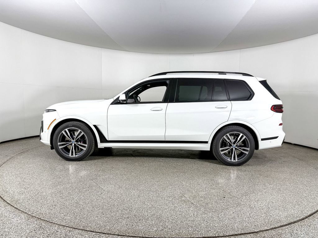 Thumbnail: 2026 BMW X7 - 12