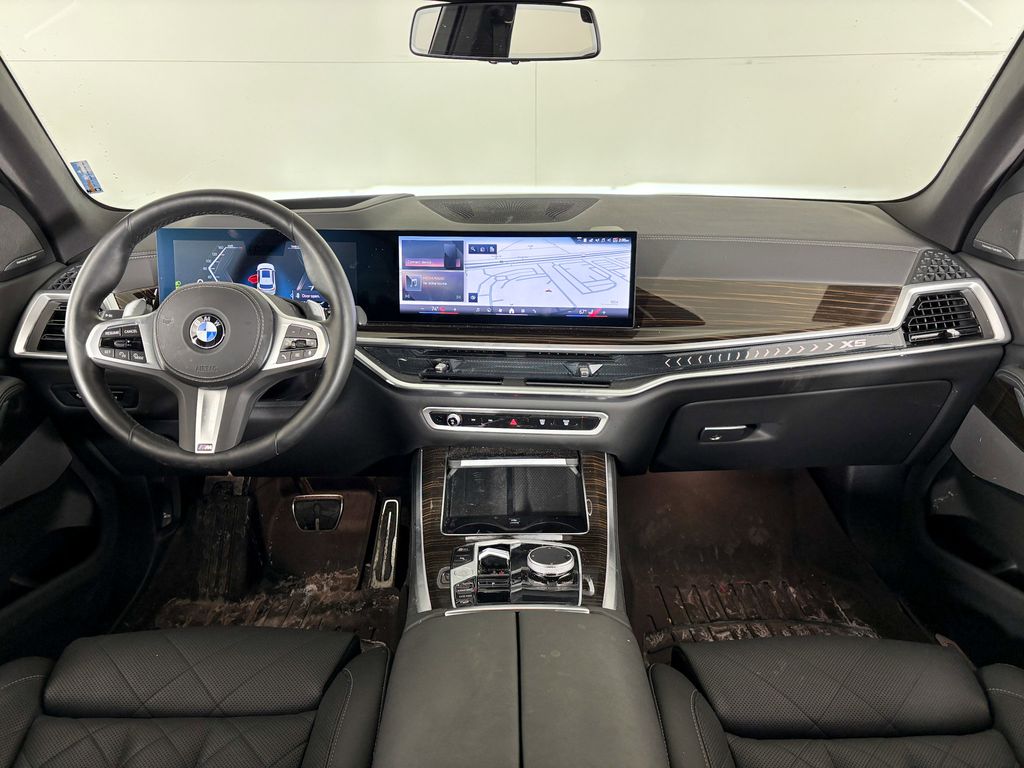Thumbnail: 2024 BMW X5 - 10