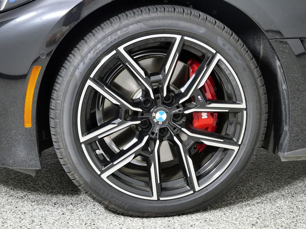 Thumbnail: 2025 BMW i4 - 18