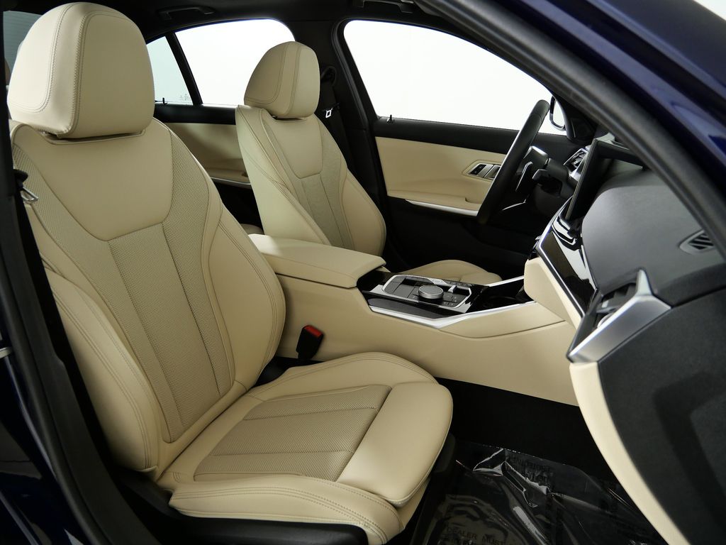 Thumbnail: 2023 BMW 3 Series - 26