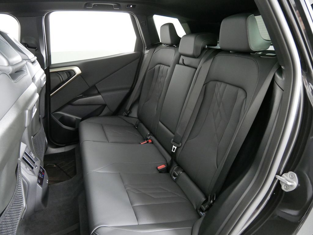 Thumbnail: 2025 BMW X3 - 30