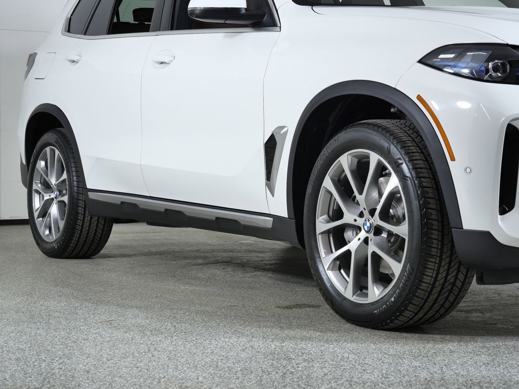 Thumbnail: 2026 BMW X5 - 6