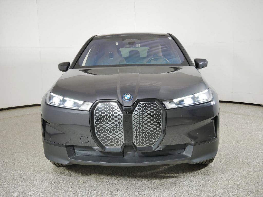 Thumbnail: 2023 BMW iX - 3