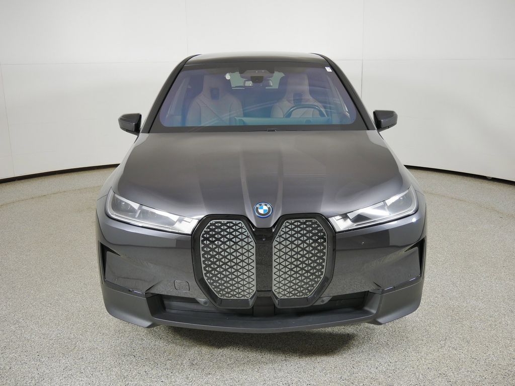 Thumbnail: 2023 BMW iX - 20