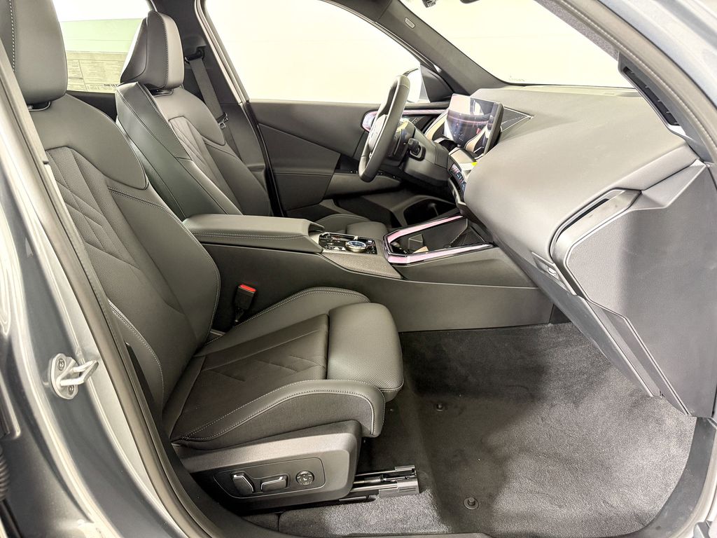 Thumbnail: 2025 BMW X3 - 20