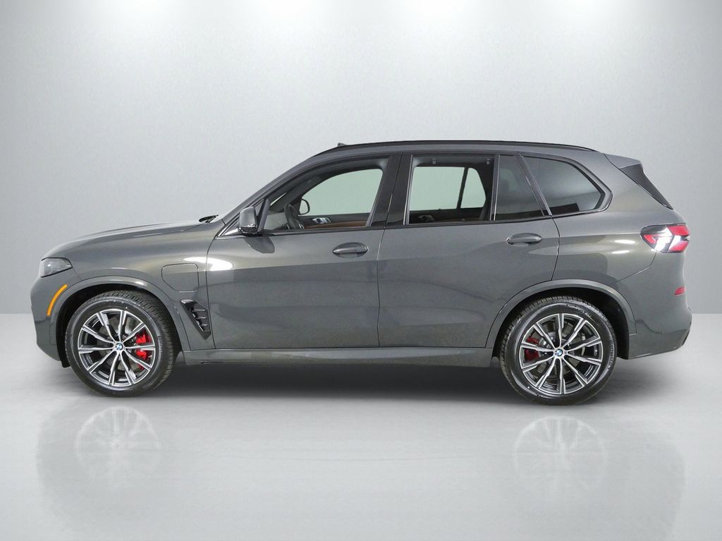 Thumbnail: 2026 BMW X5 - 15