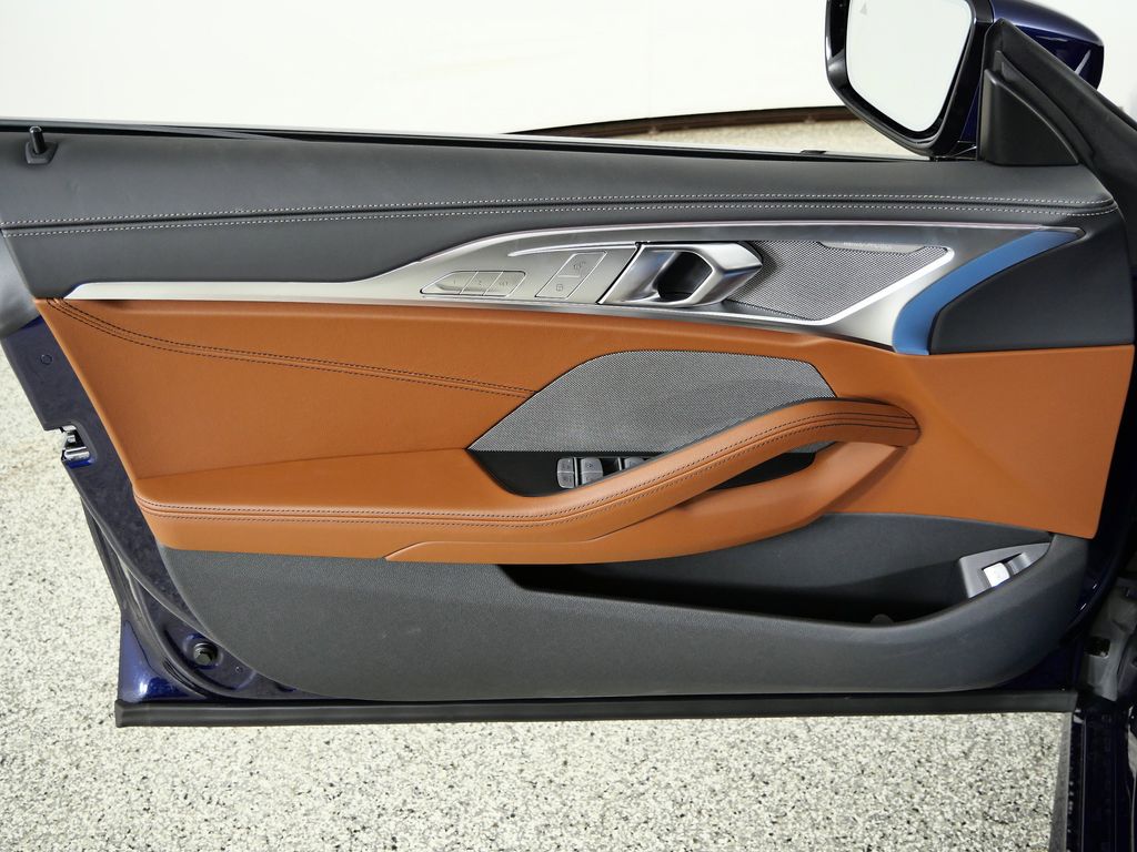 Thumbnail: 2026 BMW 8 Series - 32