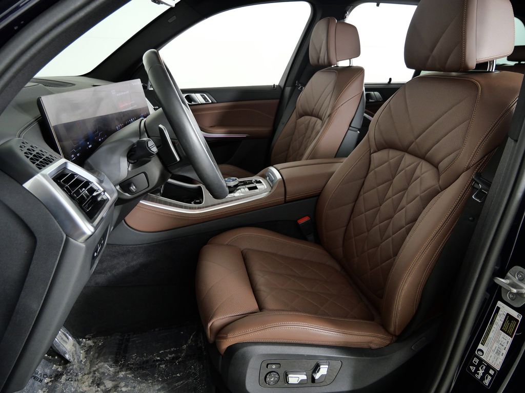 Thumbnail: 2025 BMW X5 - 40