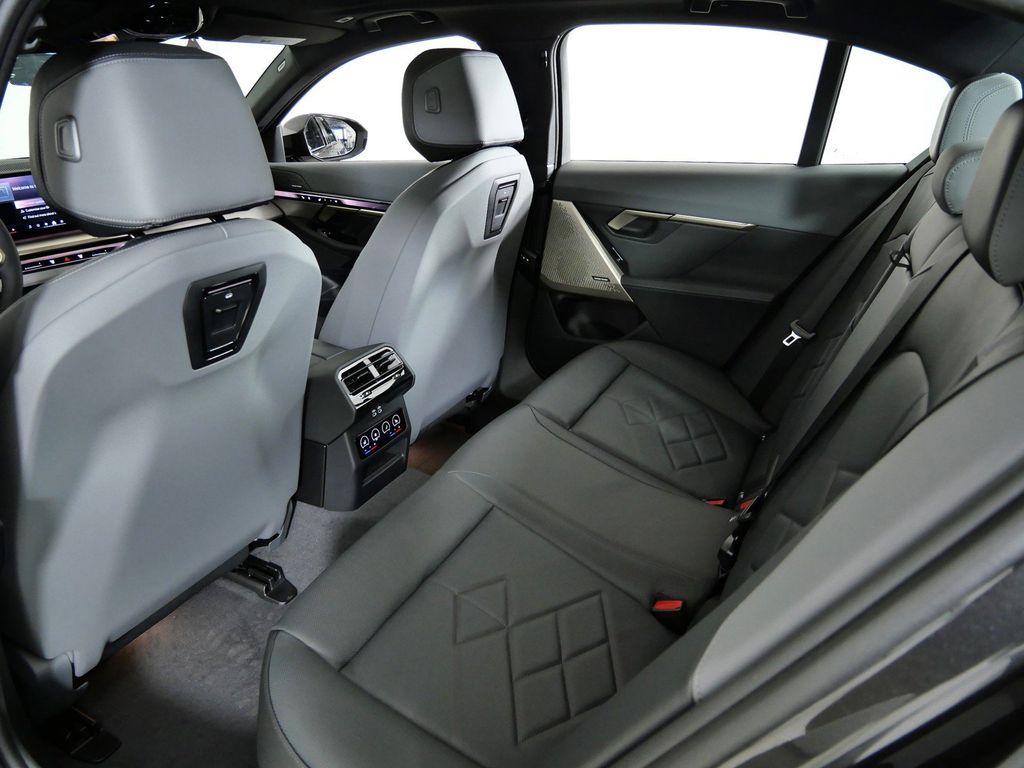 Thumbnail: 2026 BMW 5 Series - 30