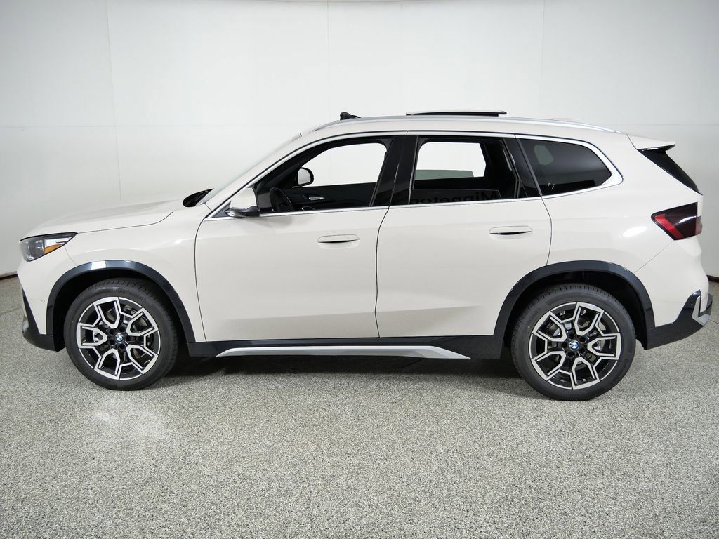 Thumbnail: 2026 BMW X1 - 17