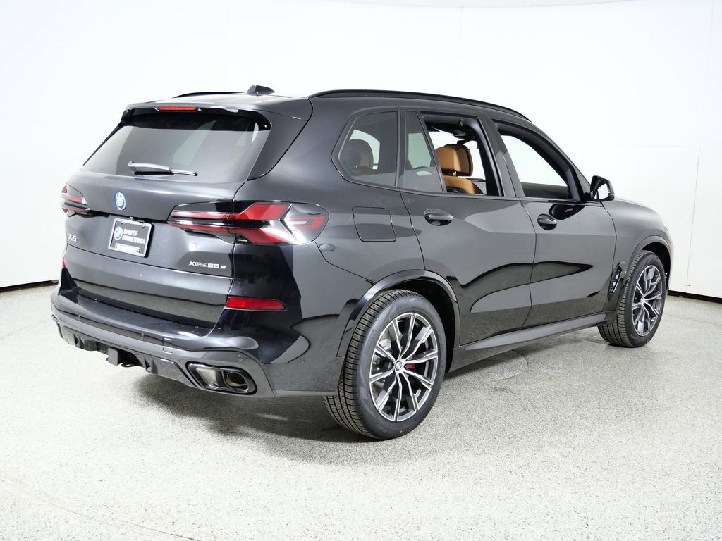 Thumbnail: 2026 BMW X5 - 11