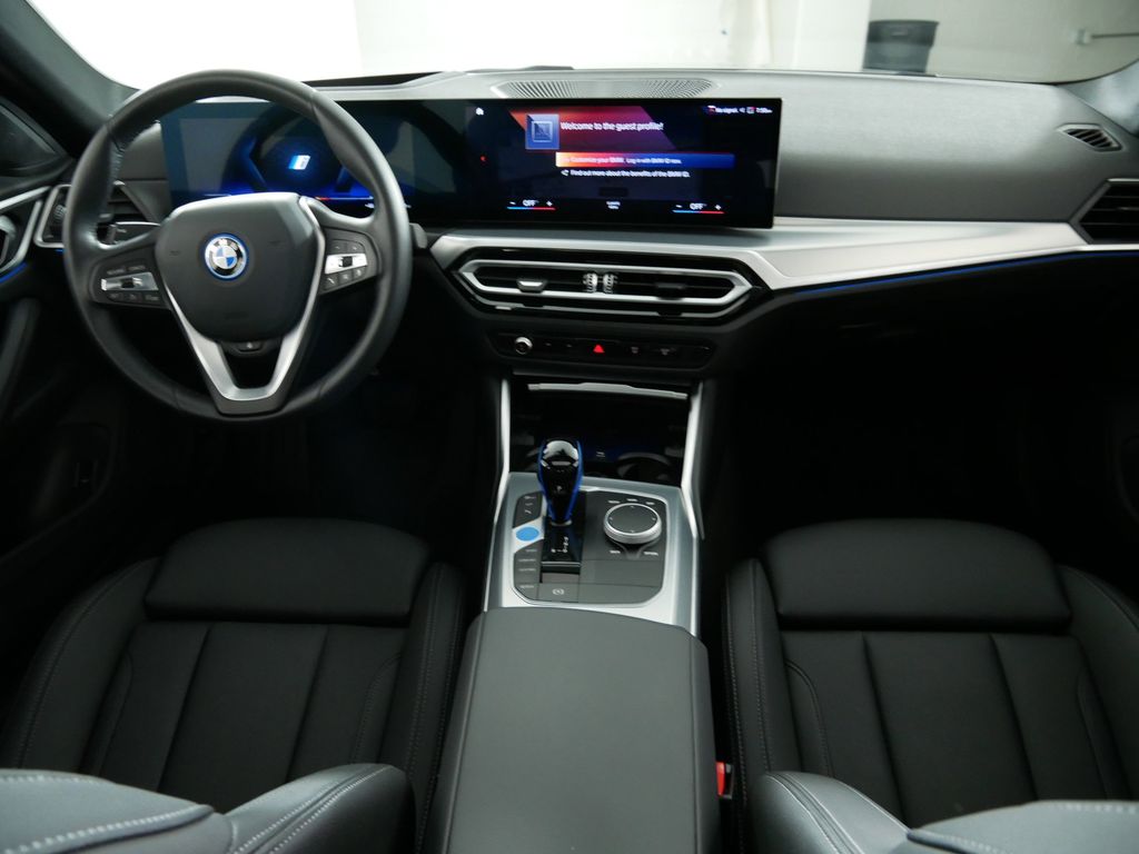Thumbnail: 2023 BMW i4 - 8