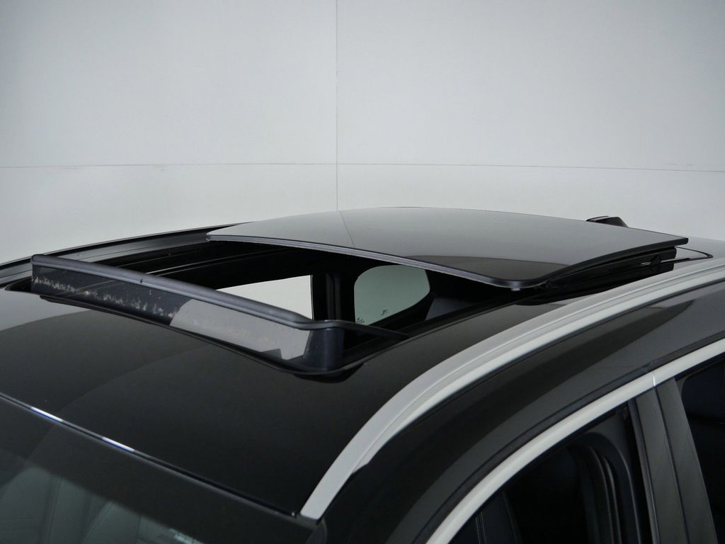 Thumbnail: 2025 BMW X1 - 22