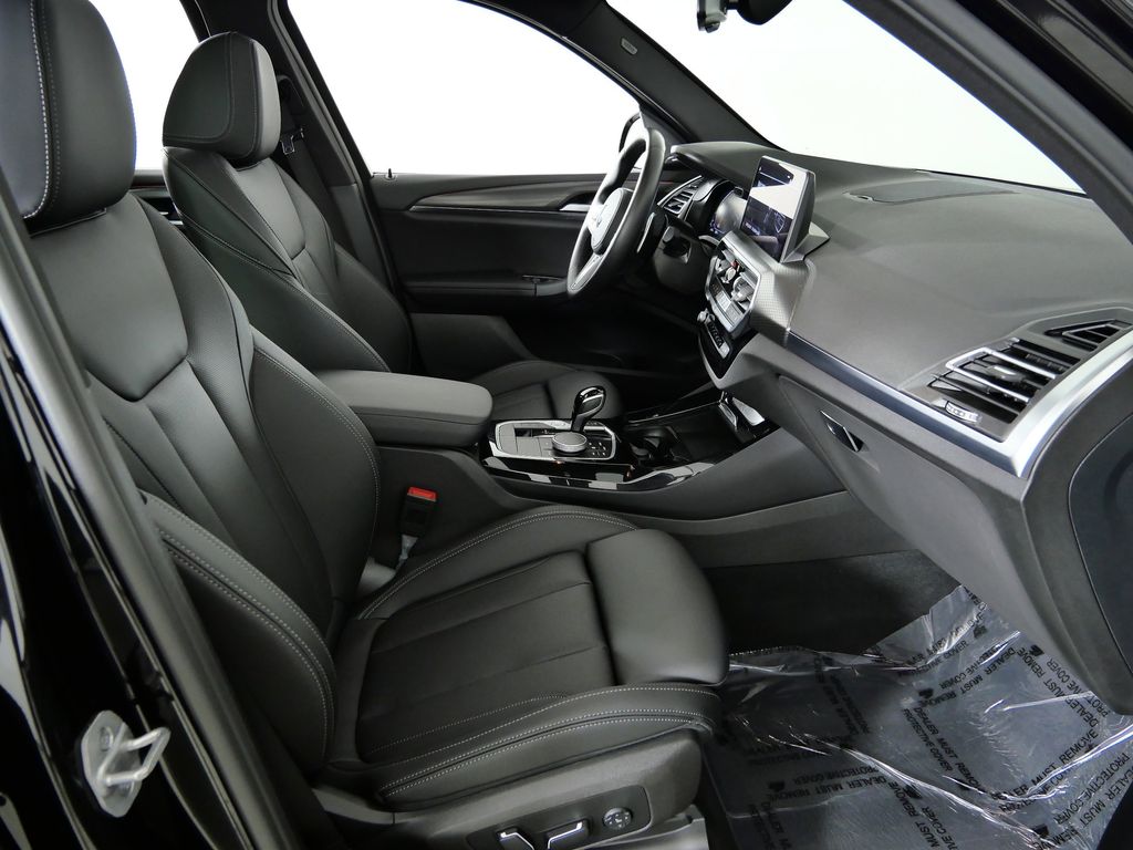 Thumbnail: 2024 BMW X3 - 24