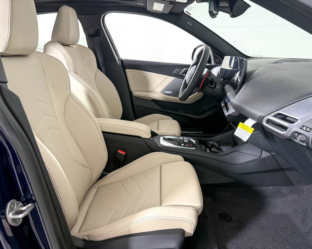 Thumbnail: 2025 BMW 2 Series - 20