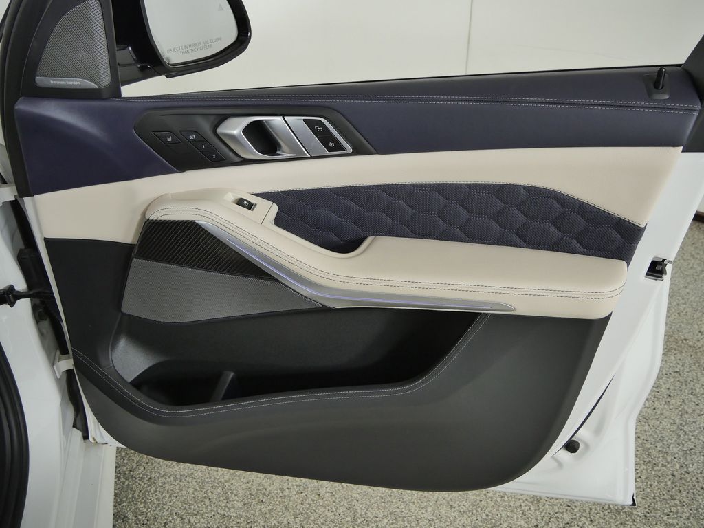 Thumbnail: 2023 BMW X5 - 19