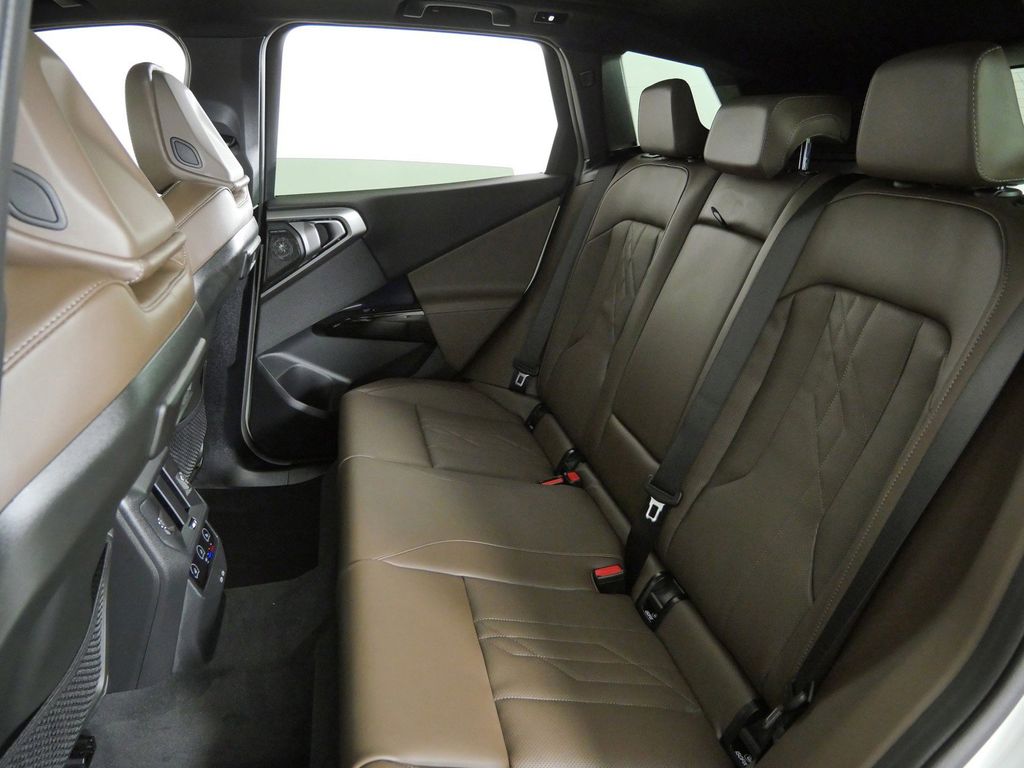 Thumbnail: 2026 BMW X3 - 32