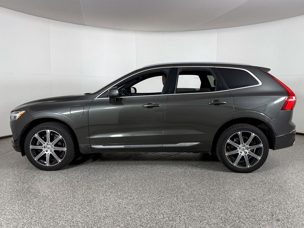Thumbnail: 2021 Volvo XC60 - 6