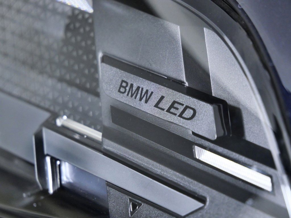 Thumbnail: 2026 BMW X5 - 4