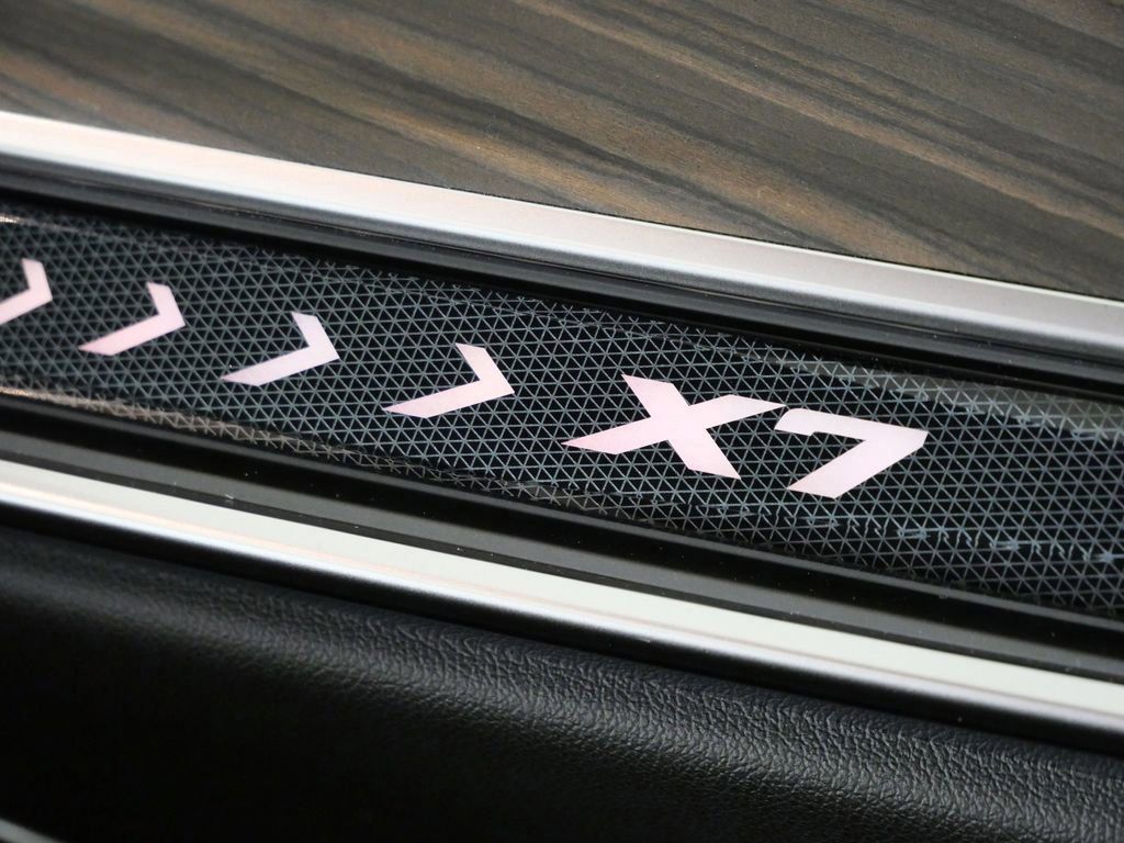 Thumbnail: 2026 BMW X7 - 25