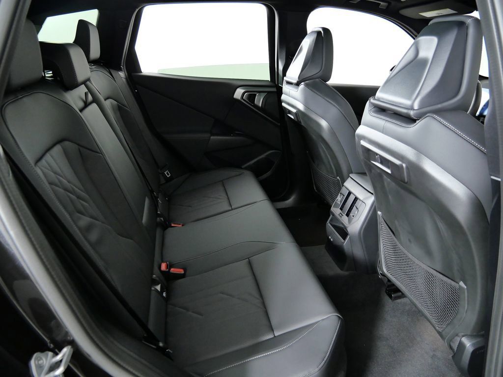 Thumbnail: 2026 BMW X3 - 27