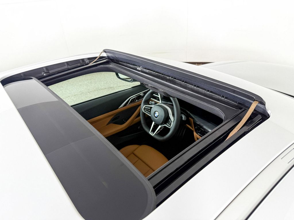 Thumbnail: 2026 BMW 4 Series - 19