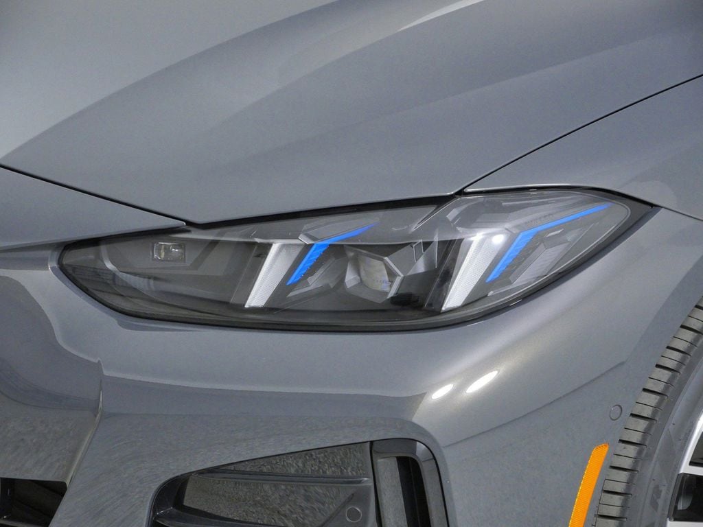 Thumbnail: 2026 BMW i4 - 3