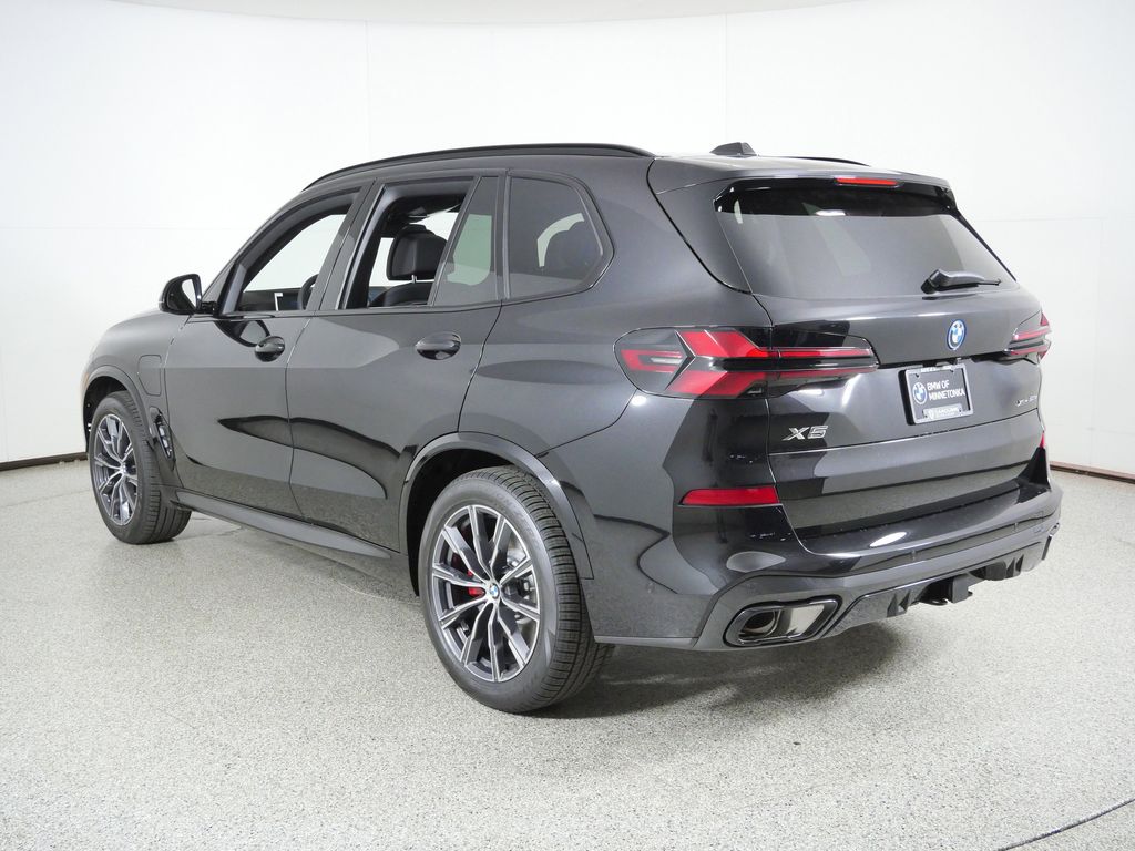 Thumbnail: 2026 BMW X5 - 14